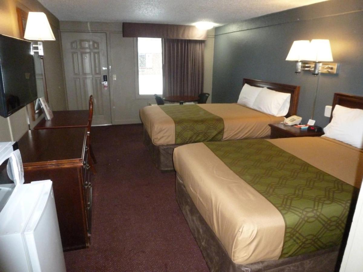 Econo Lodge Pittsburgh I-79 Экстерьер фото