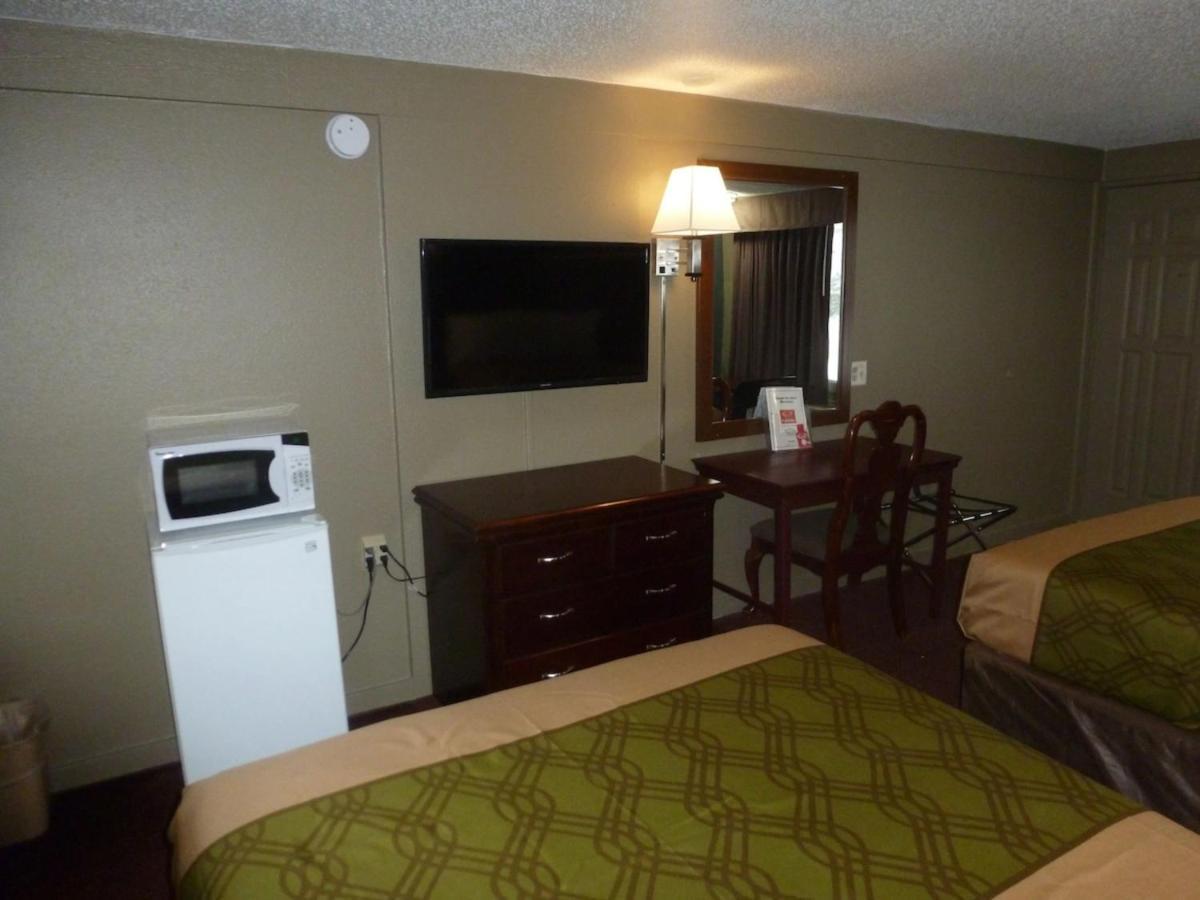 Econo Lodge Pittsburgh I-79 Экстерьер фото