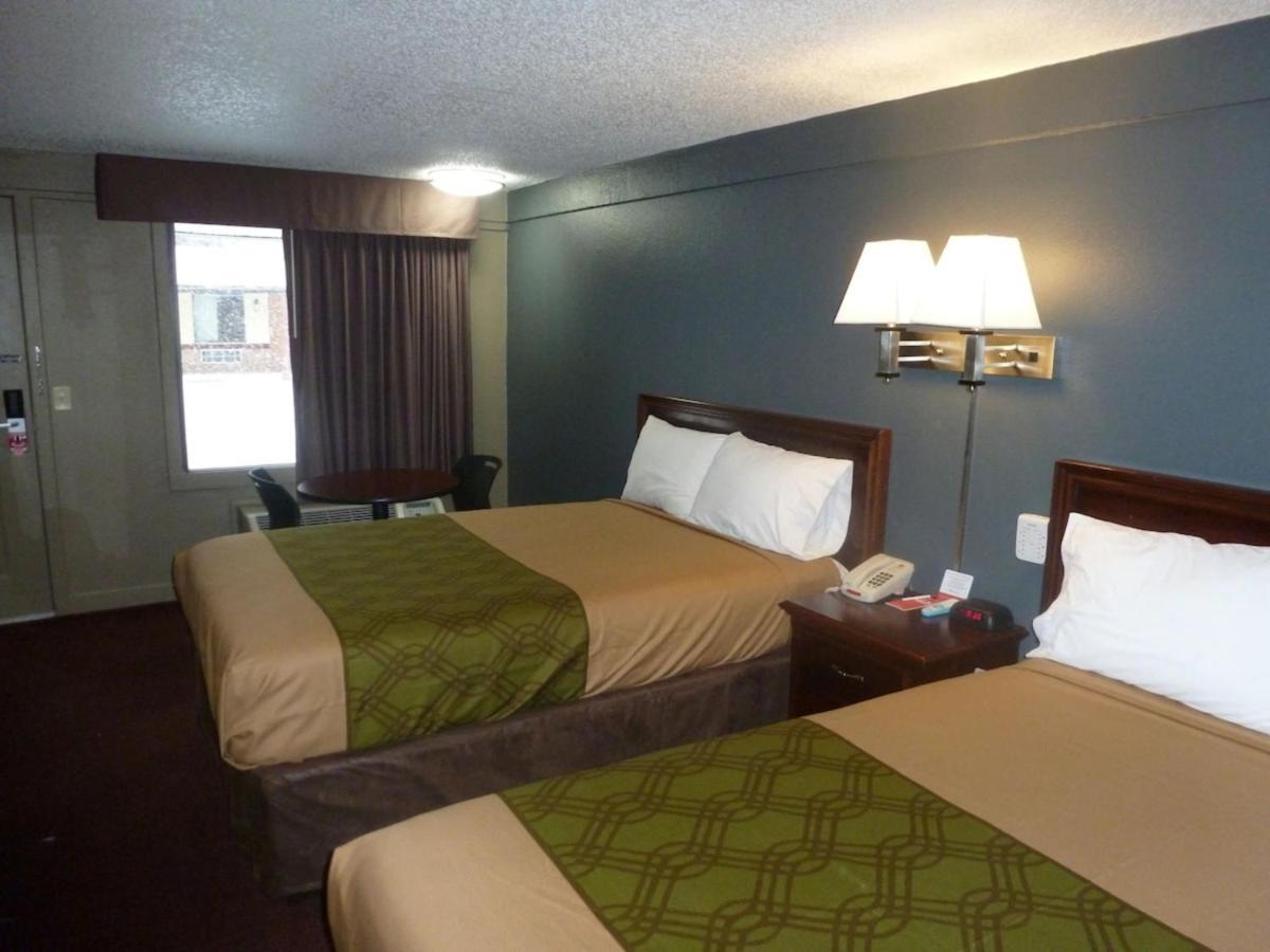 Econo Lodge Pittsburgh I-79 Экстерьер фото