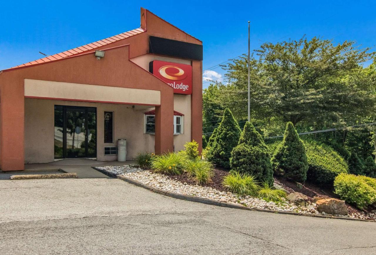 Econo Lodge Pittsburgh I-79 Экстерьер фото