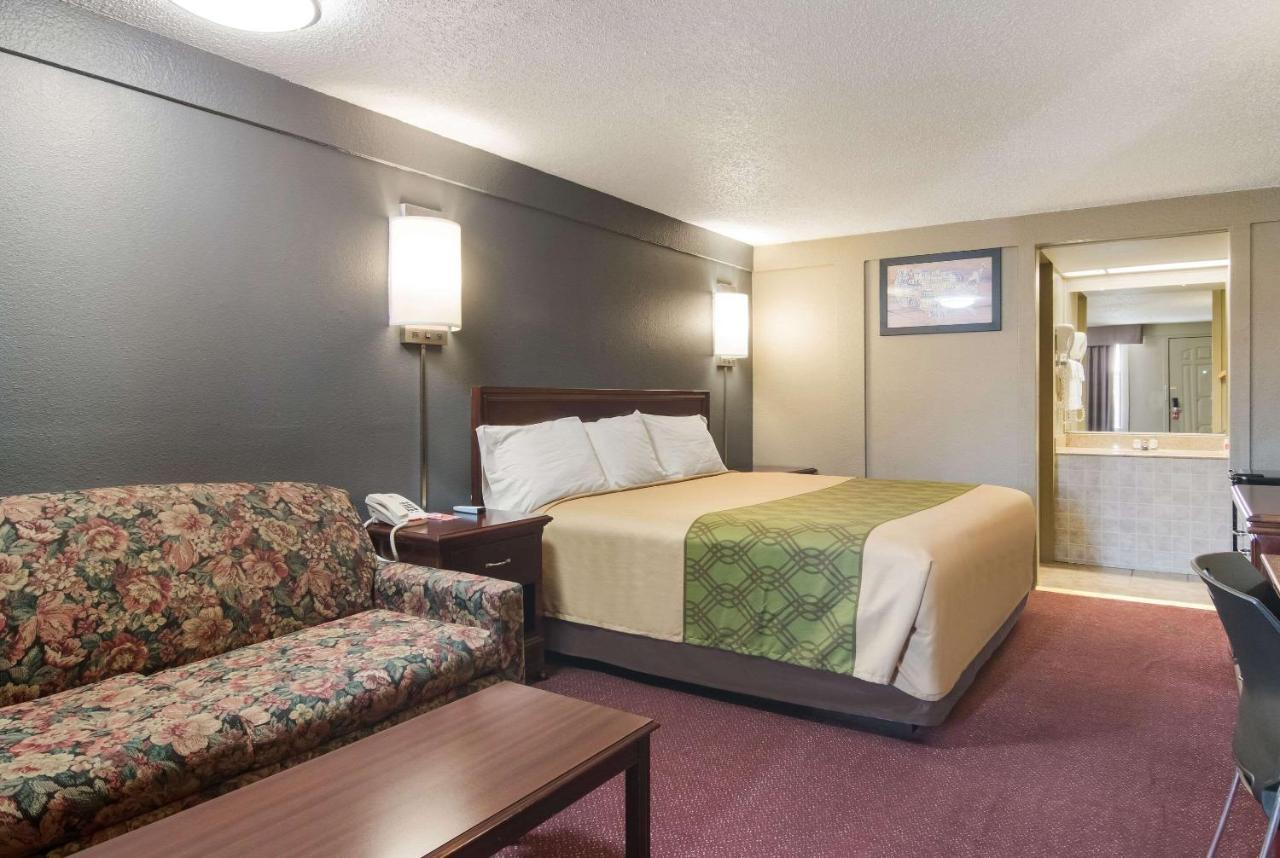 Econo Lodge Pittsburgh I-79 Экстерьер фото