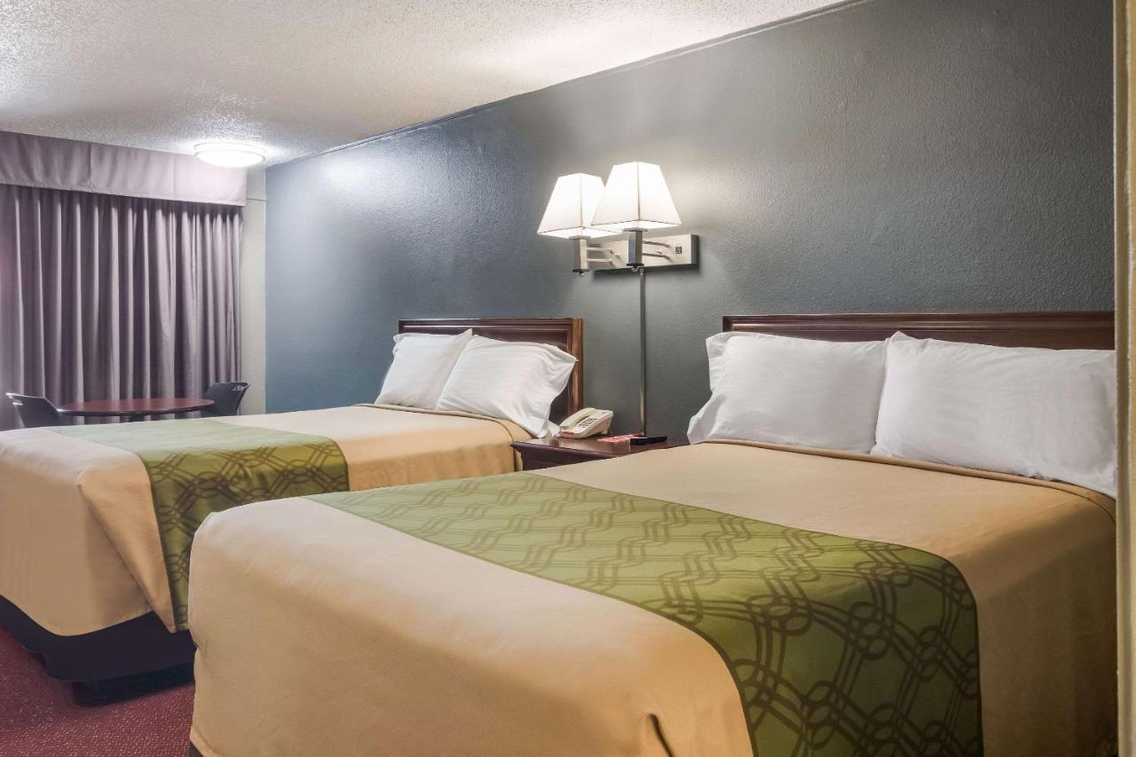 Econo Lodge Pittsburgh I-79 Экстерьер фото