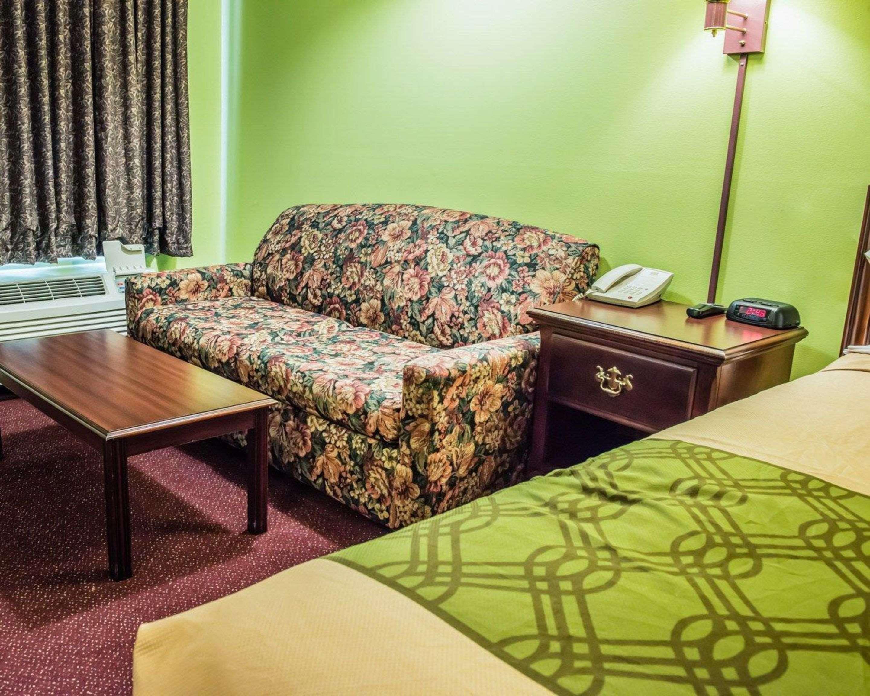 Econo Lodge Pittsburgh I-79 Экстерьер фото